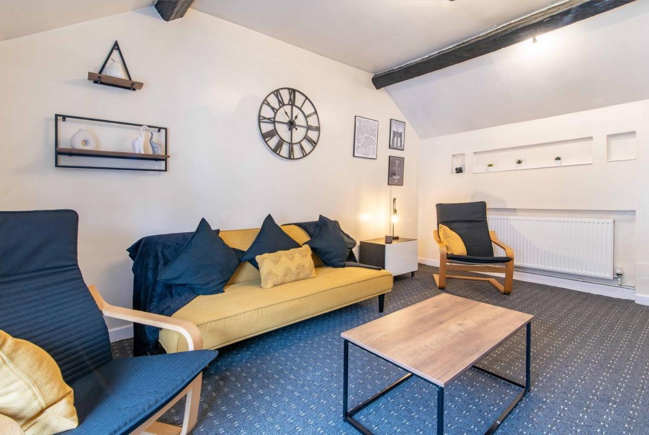 Characterful 2 Bedroom Apartment - Central Location 캐슬 도닝턴 외부 사진